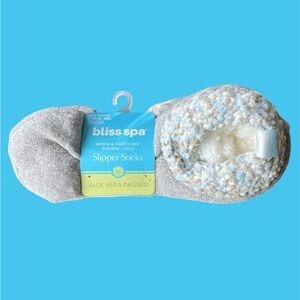 Bliss Spa warm & Soothing Sherpa Lined slipper Socks size M/L Grey